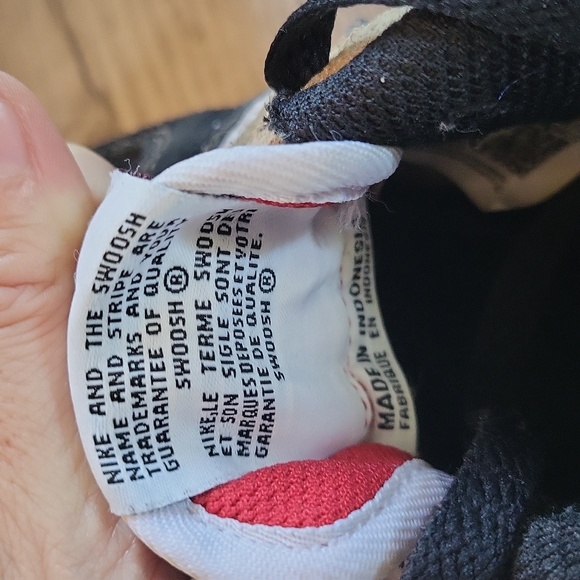 Air force 1's l 5.5Y l youth l red tan w black l sneaker l - Picture 11 of 14